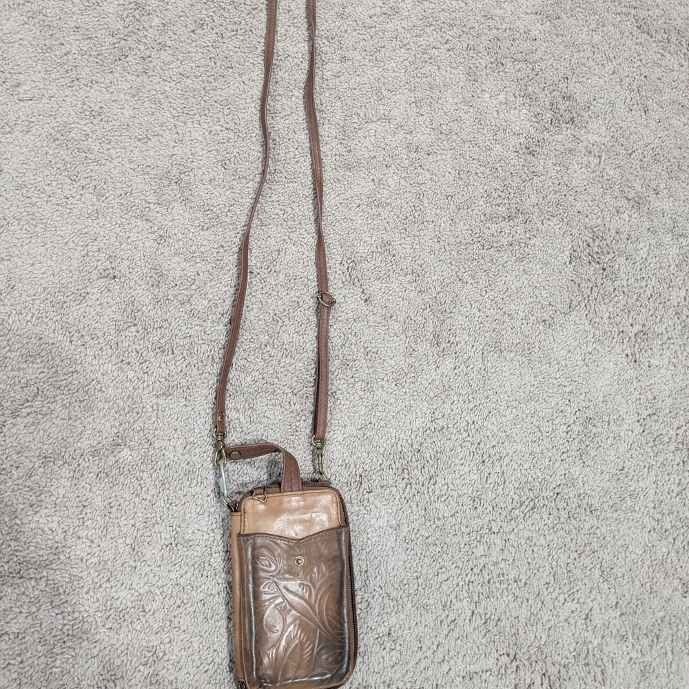 The Sak Brown Leather Crossbody Wallet‎ Embossed Design